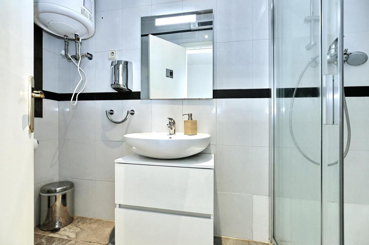 Casa Nou 2 Rooms & Boutique Херона Екстериор снимка